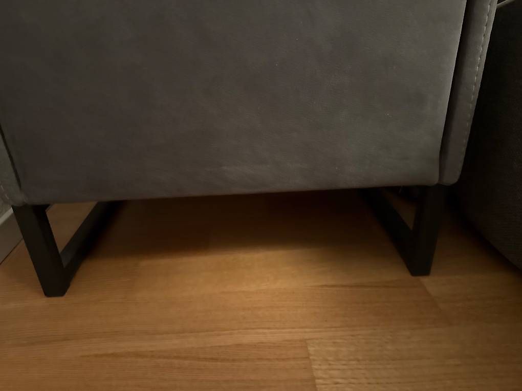 Comodini: 2 elegante Nachttische mit Glasplatte – Usato da Suhr venduto da Norio3 3