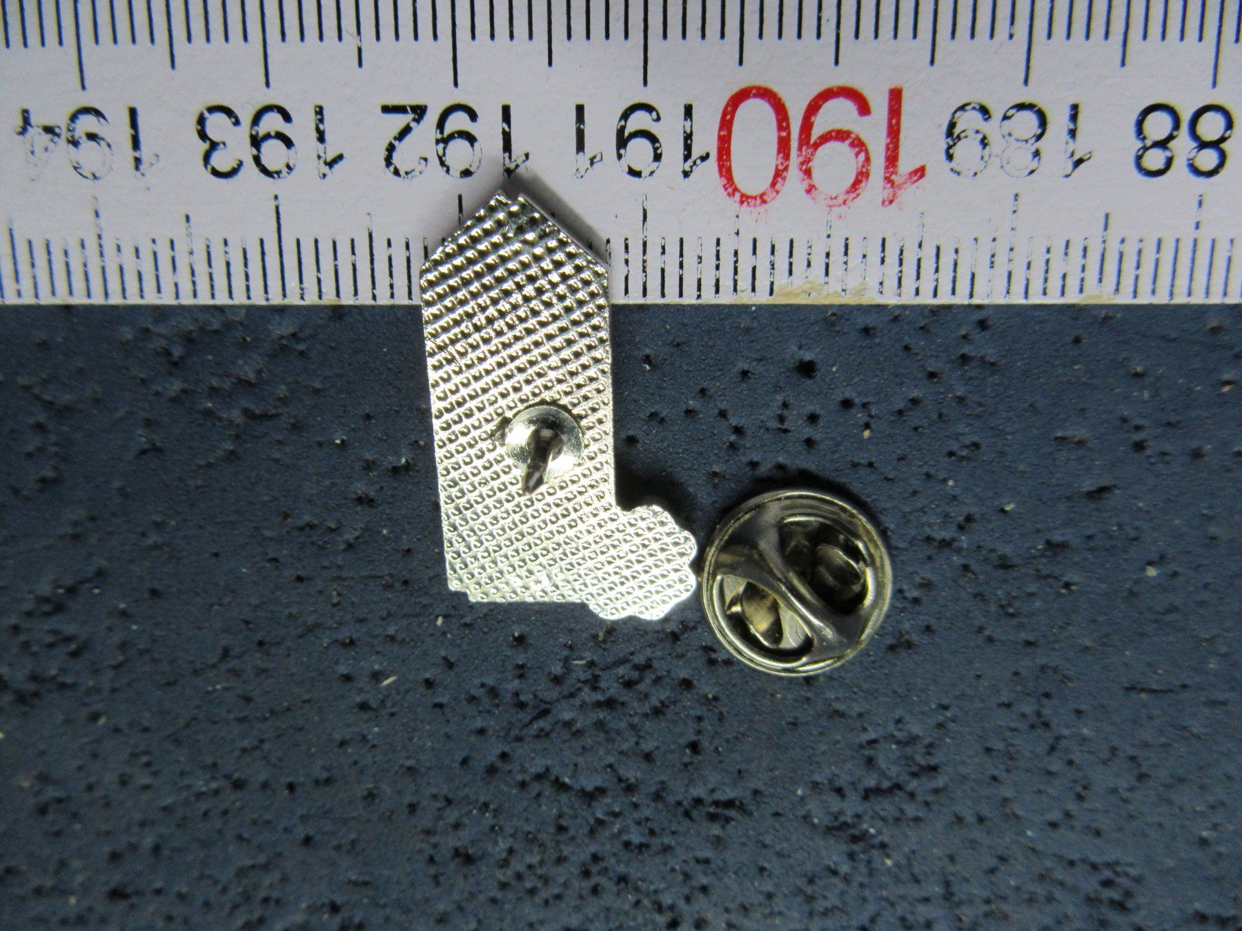 Swiss Placchette & Badge: SCHWYZ PIN MYTHENFORUM – Usato da Ettingen venduto da Hausi4711 1