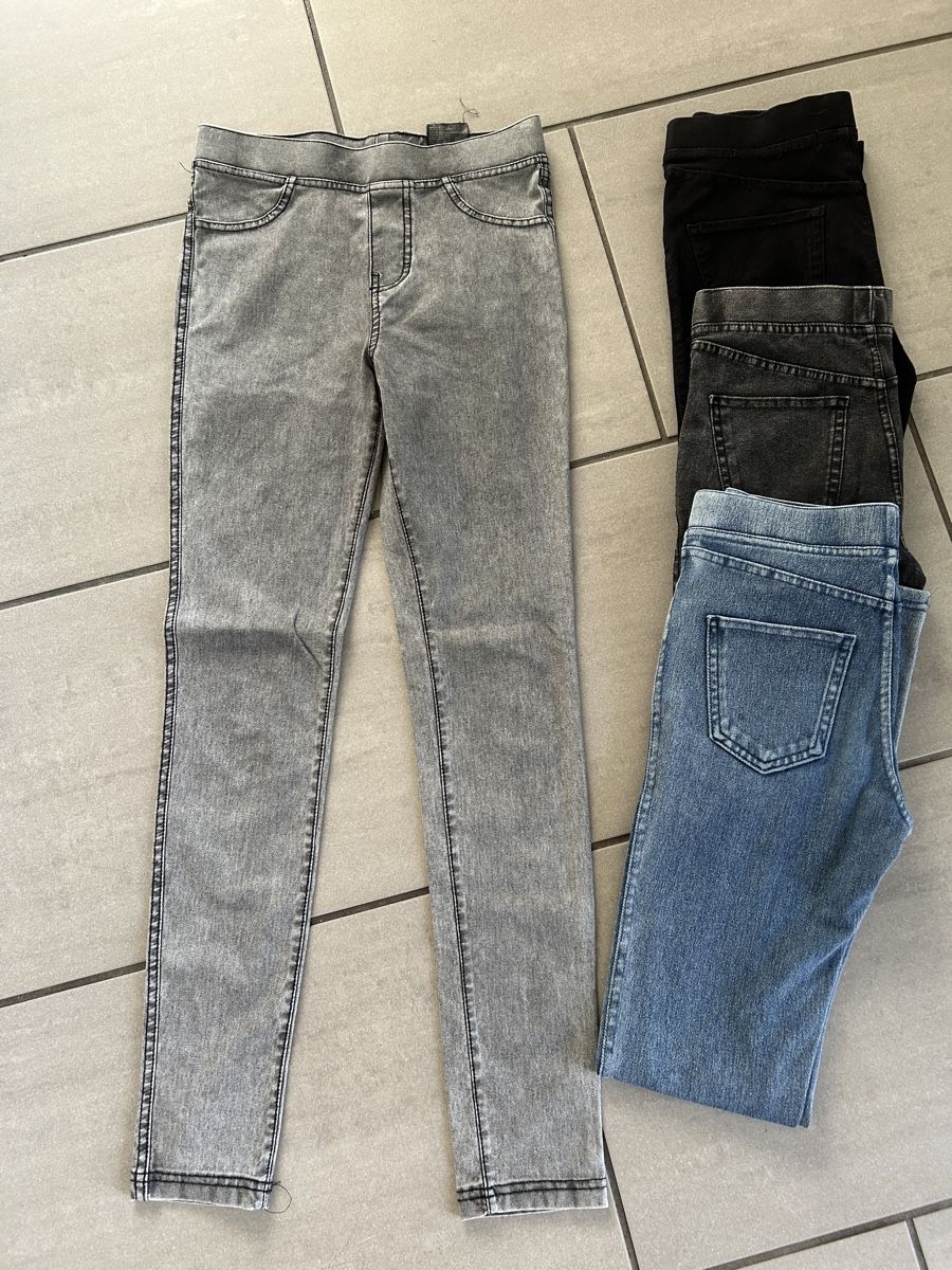H&M Hosen: Jeggings Gr. 152 – Gebraucht aus Hinwil von trauber