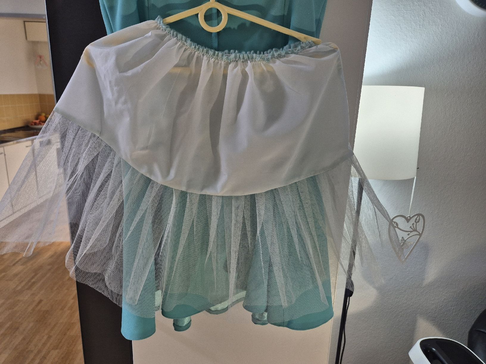 Vestiti: Kleid – Usato da Kriens venduto da Renia05 6