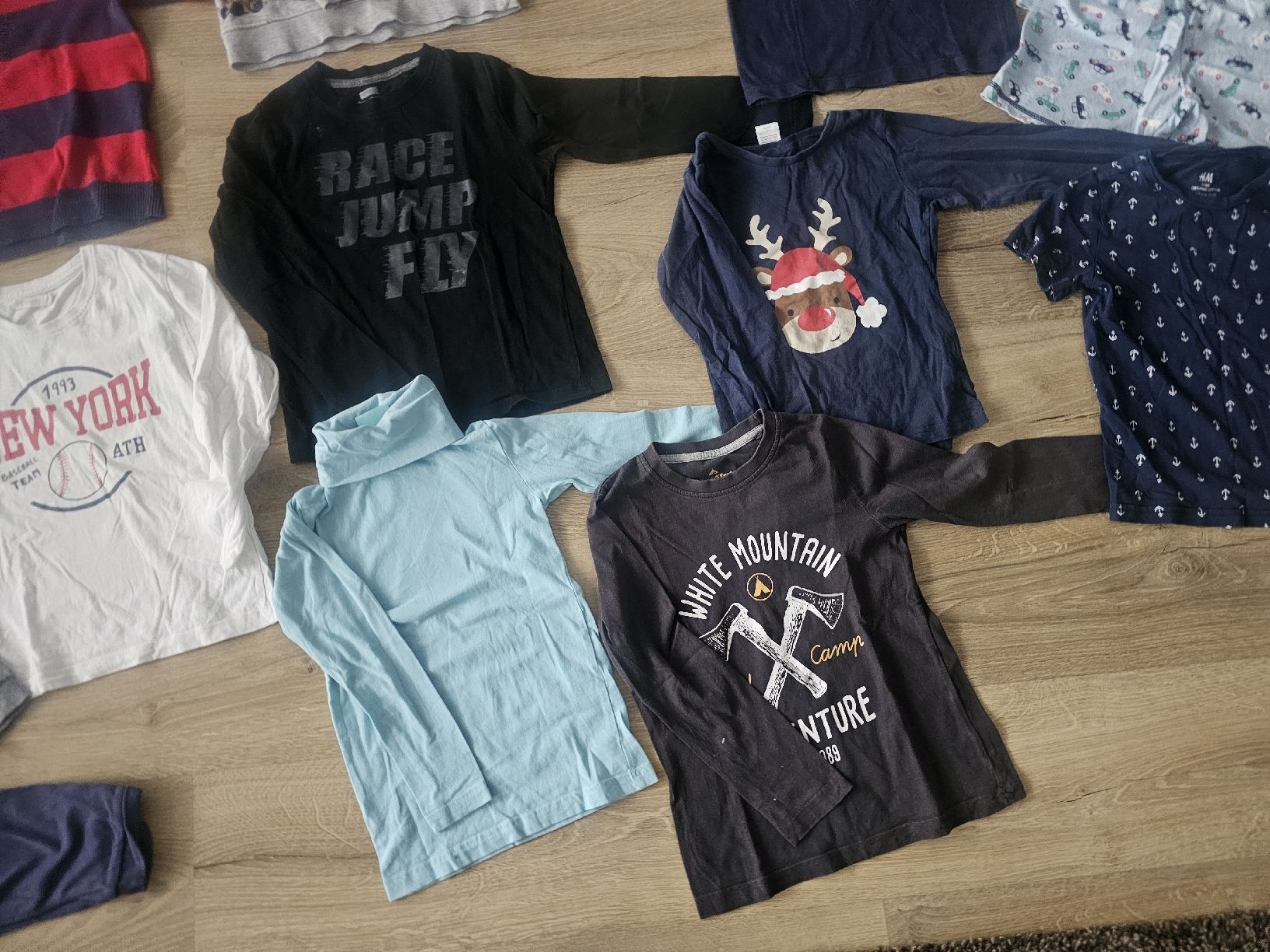 Lotti & Set di vestiti: Kinder Kleider gr 110/116 – Usato da Grosshöchstetten venduto da Qenko 4