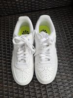 Nike weiss silber Grösse 38