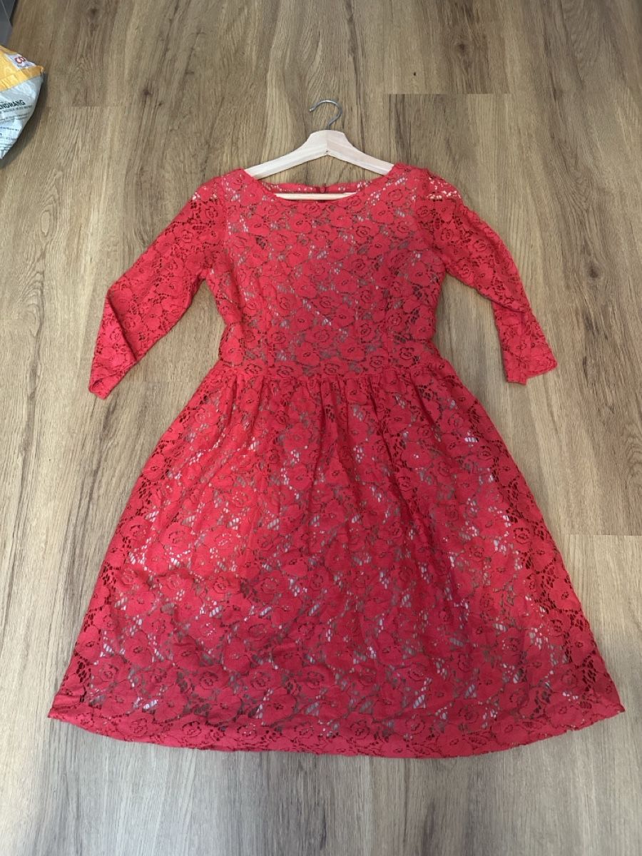 Vestiti: Kleid mit Spitze rot  – Usato da Luzern venduto da car_p8sz