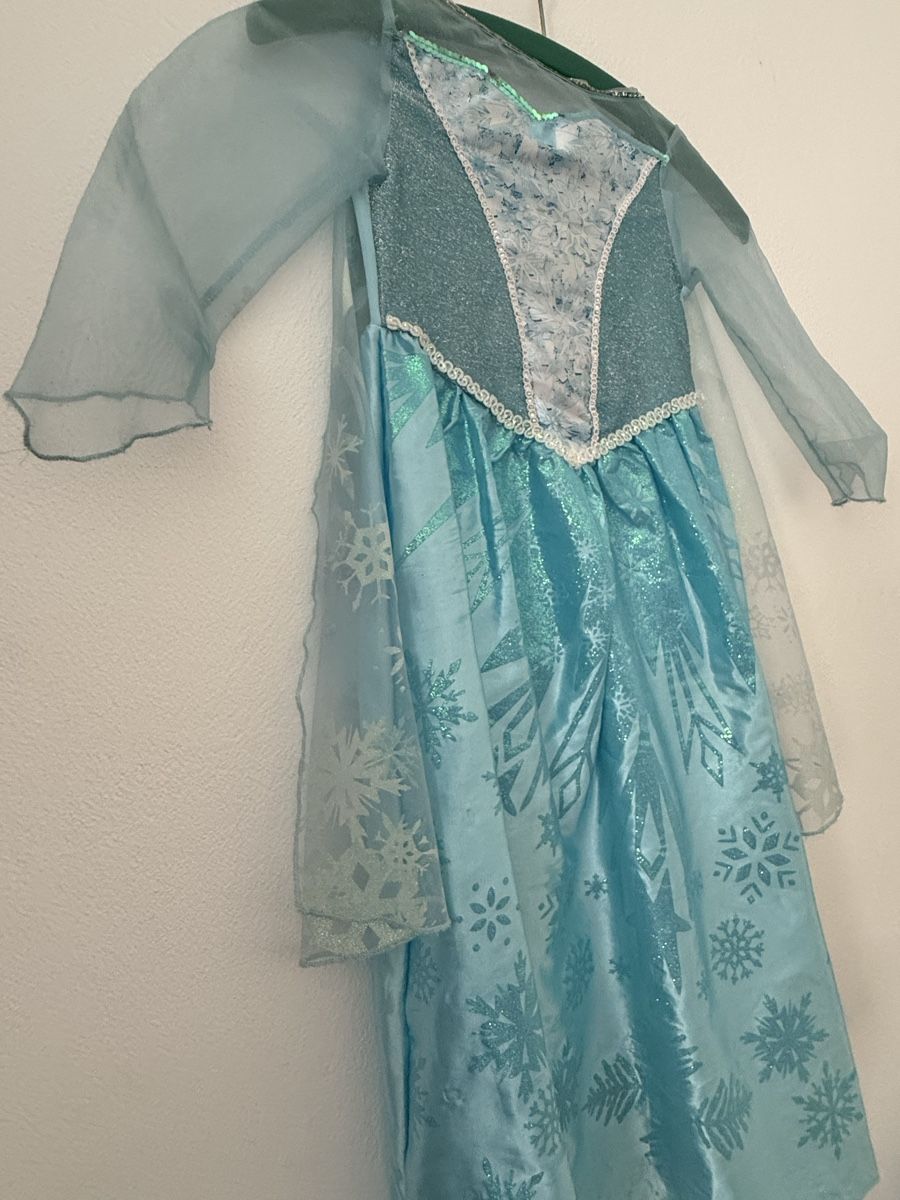 Costumi:  Elsa Kostüm disney – Usato da Chur venduto da Tsambiko 6