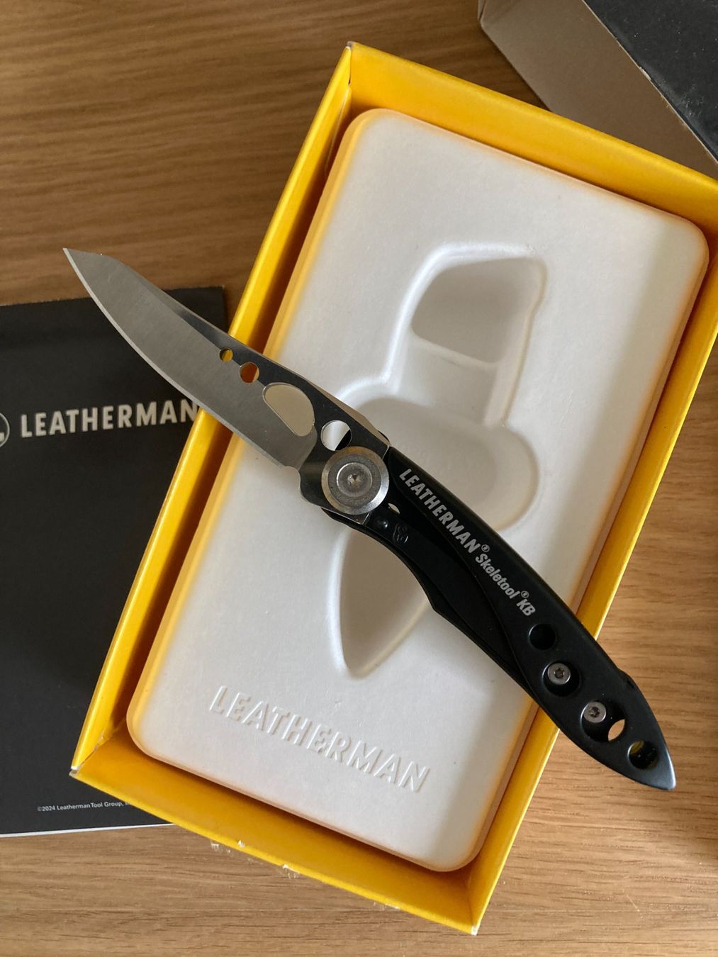 Leatherman Couteaux de poche: Leatherman Skeletool KB Black & Silver inkl. Cutter Inserts – Neuf avec emballage d'origine à Therwil par blubblubblubb 1