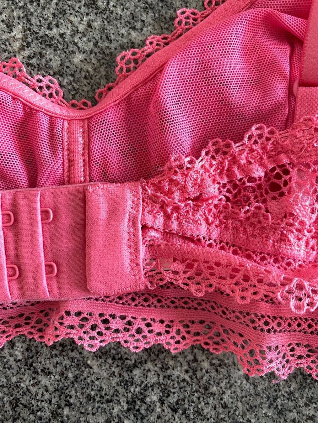 Victoria's Secret Altra biancheria intima: Victoria's Secret Bralette, Grösse 34 – Nuovo (secondo la descrizione) da Winterthur venduto da marisole4 3