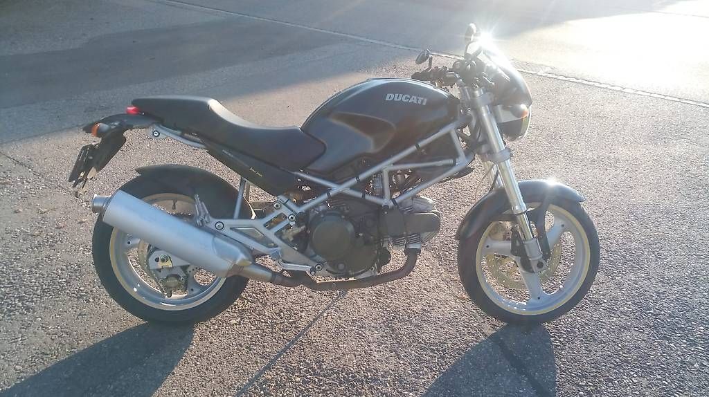 Ducati Strasse: Ducati Moster 600 , 25000 km – Gebraucht aus St. Gallen von bicicletero 1