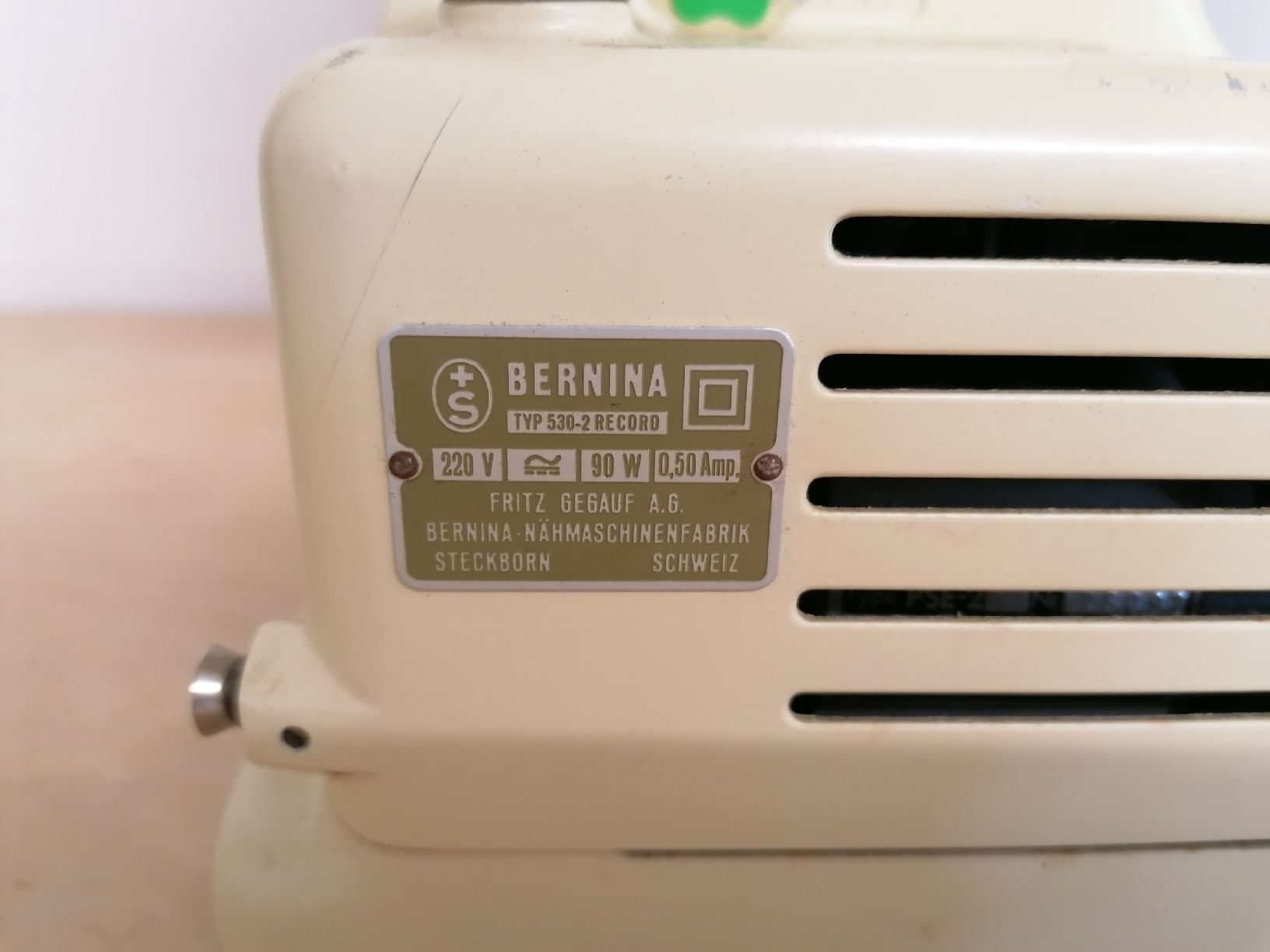 Bernina Macchine da cucire: Bernina Record Nähmaschine Typ 530-2 – Difettoso da Zürich venduto da Kassandra2 5