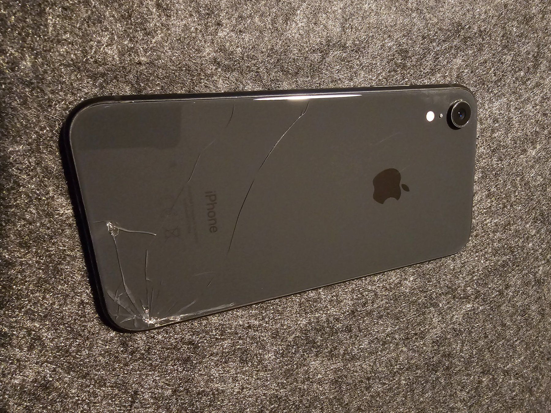 Apple Telefoni cellulari / Smartphones: Handy iPhone XR - 64GB - Defekt – Difettoso da Zweidlen venduto da RepToGo 2