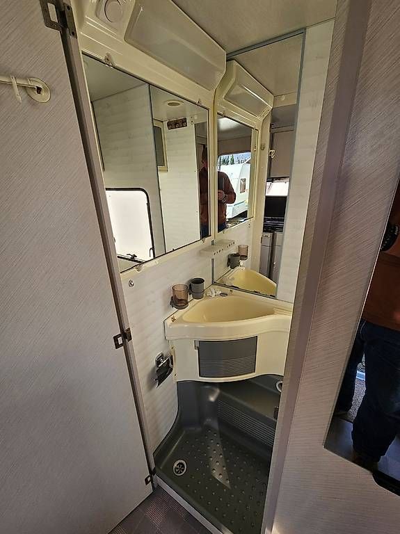 Mobilhome: A vendre Burstner 460 Holiday – Usato da Belmont-Yverdon venduto da FloridaJeep 5
