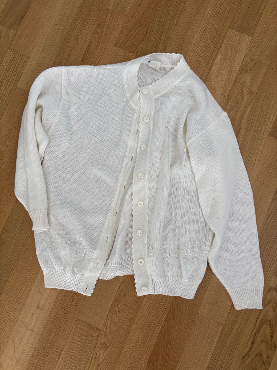 Pullover & Sweatshirts: Wunderschöner Cardigan Gr. 42 – Gebraucht aus Remetschwil von est_zk69