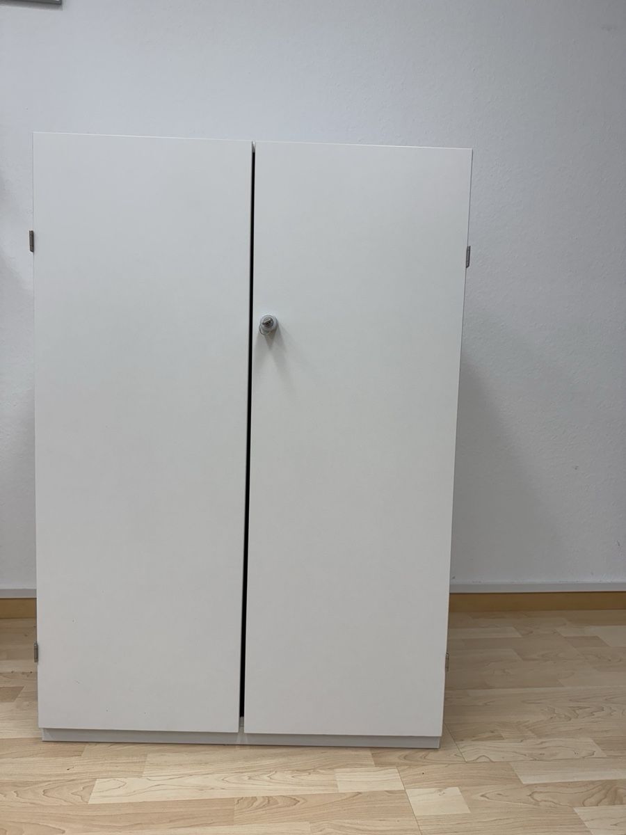 Cassettiere: Büro Kommode Schrank WSA – Usato da Frauenfeld venduto da mulo12345 1