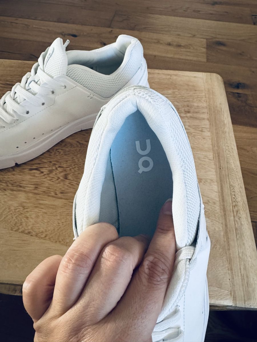 On Chaussures femmes: ON Sneaker  – Neuf (Voir description) à Dörflingen par dan_t76d 3