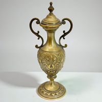 Rare amphore H&C Art Nouveau en bronze à décor floral 1910s