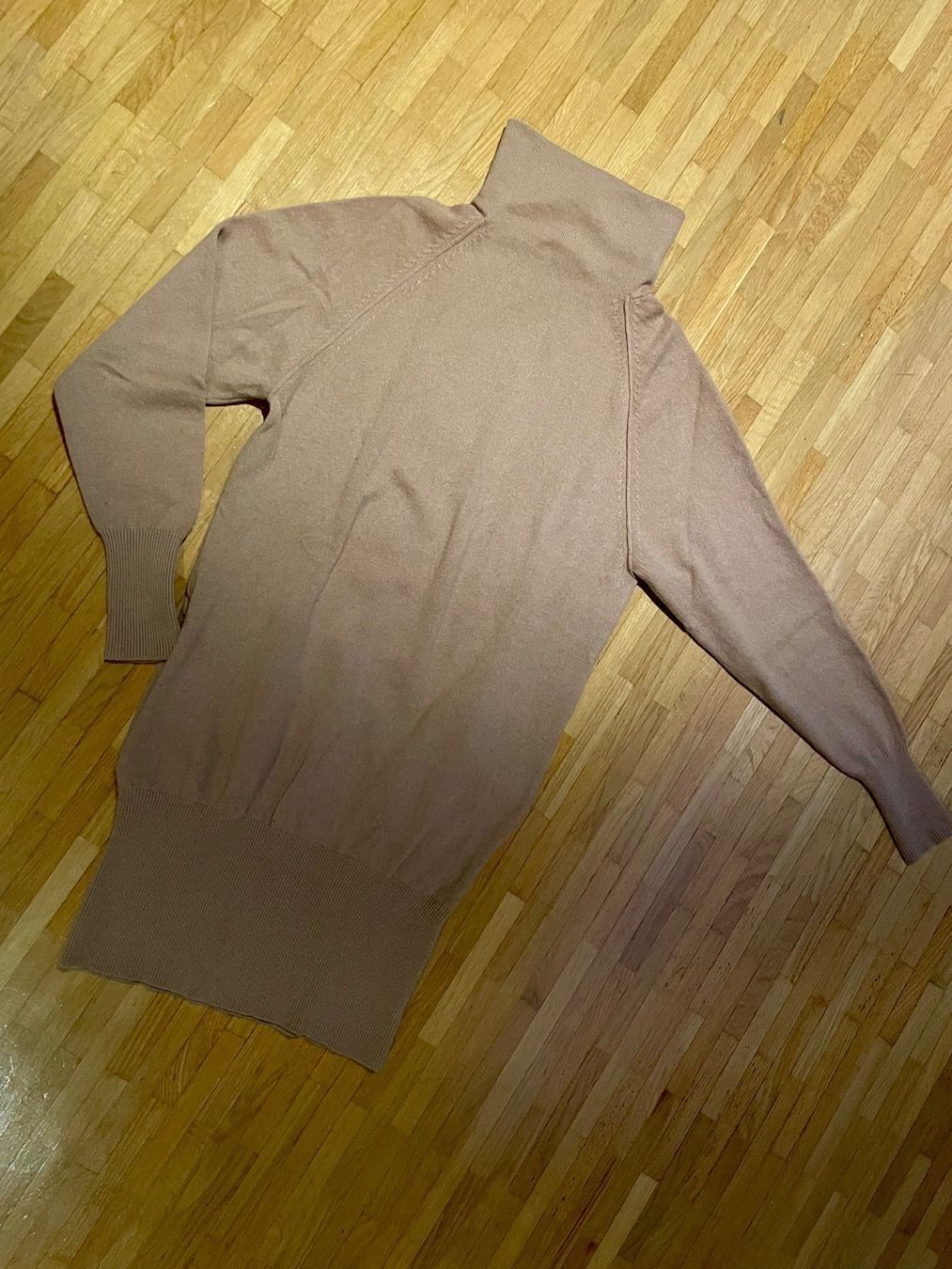 Strenesse Vestiti: kaschmir kleid / rollkragen- / longpullover strenesse gr s – Usato da Rotkreuz venduto da 4evermine
