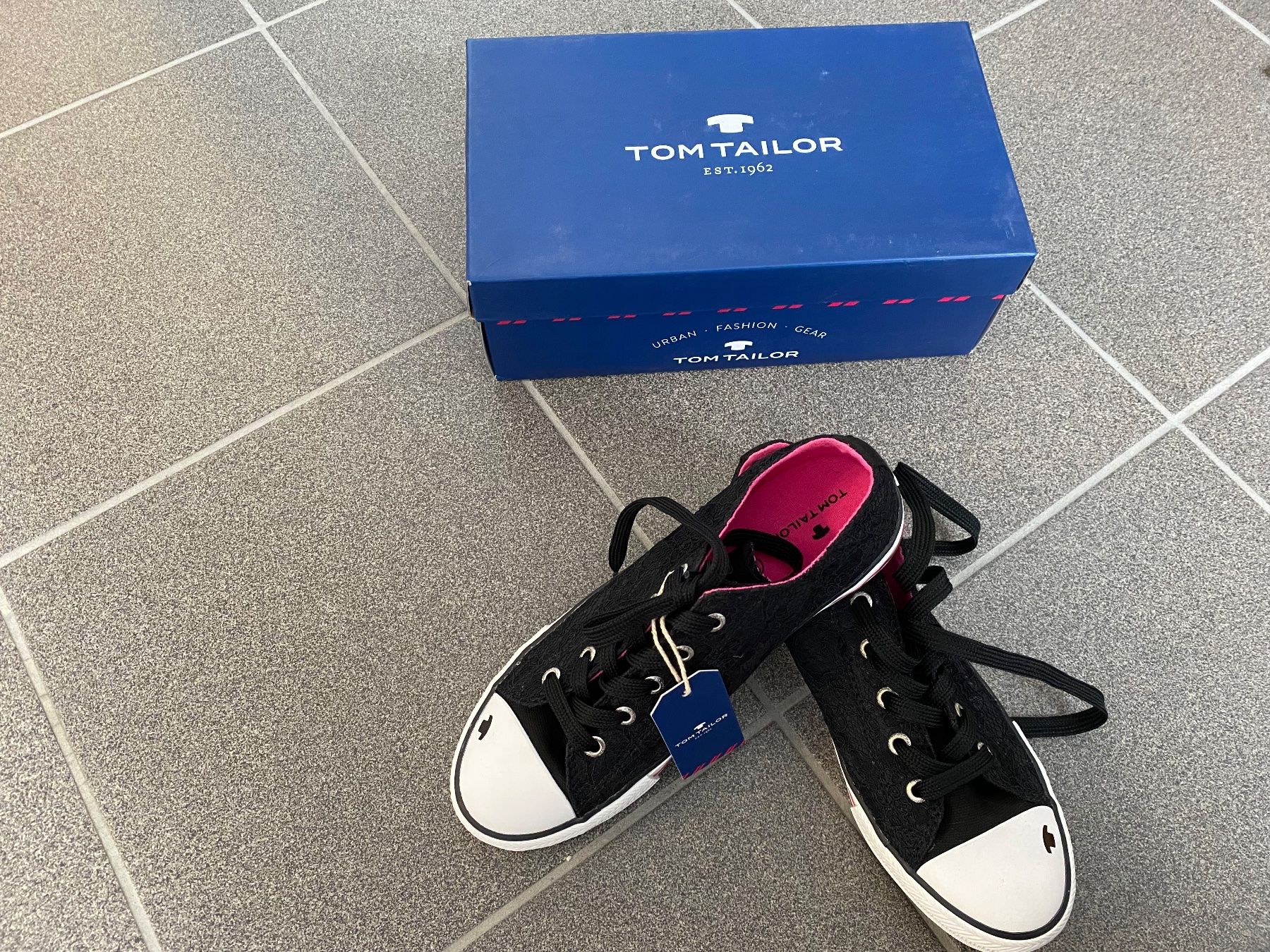 Tom Tailor Scarpe da donna: Neu! Tom Tailor Sneaker, Gr. 39 – Nuovo e nell'imballaggio originale da Summaprada venduto da hirschuh506 1