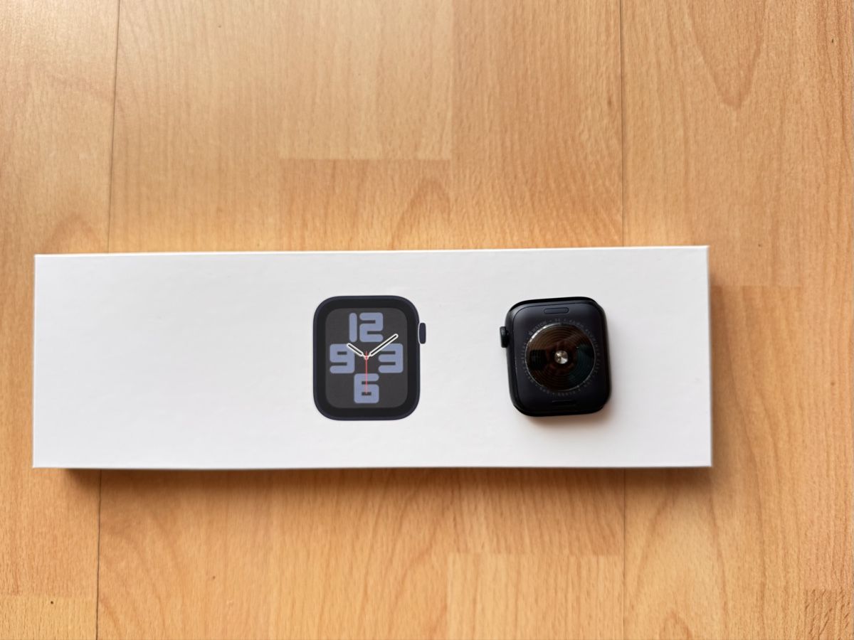 Apple Smartwatch: Apple Watch SE (2024) – Usato da Rebstein venduto da lea_lh95 2