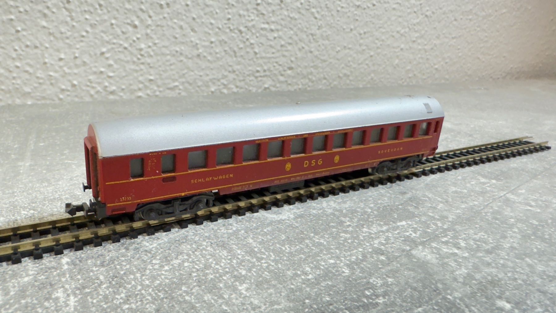 Lima Modelleisenbahnen: Lima DSG Schlafwagen Spur N – Gebraucht aus Windlach von Kelebra