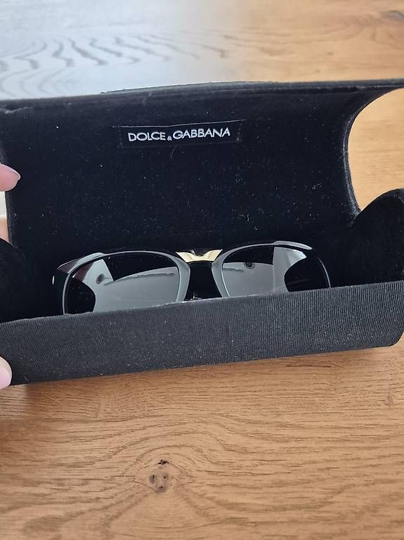 Occhiali & Lenti: Occhiali da sole Dolce & Gabbana – Usato da Melano venduto da Misscherie 4