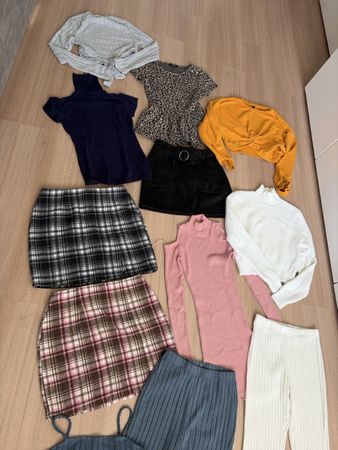 Kleiderpaket Damen Grösse S verschiedene Teile neuwertig