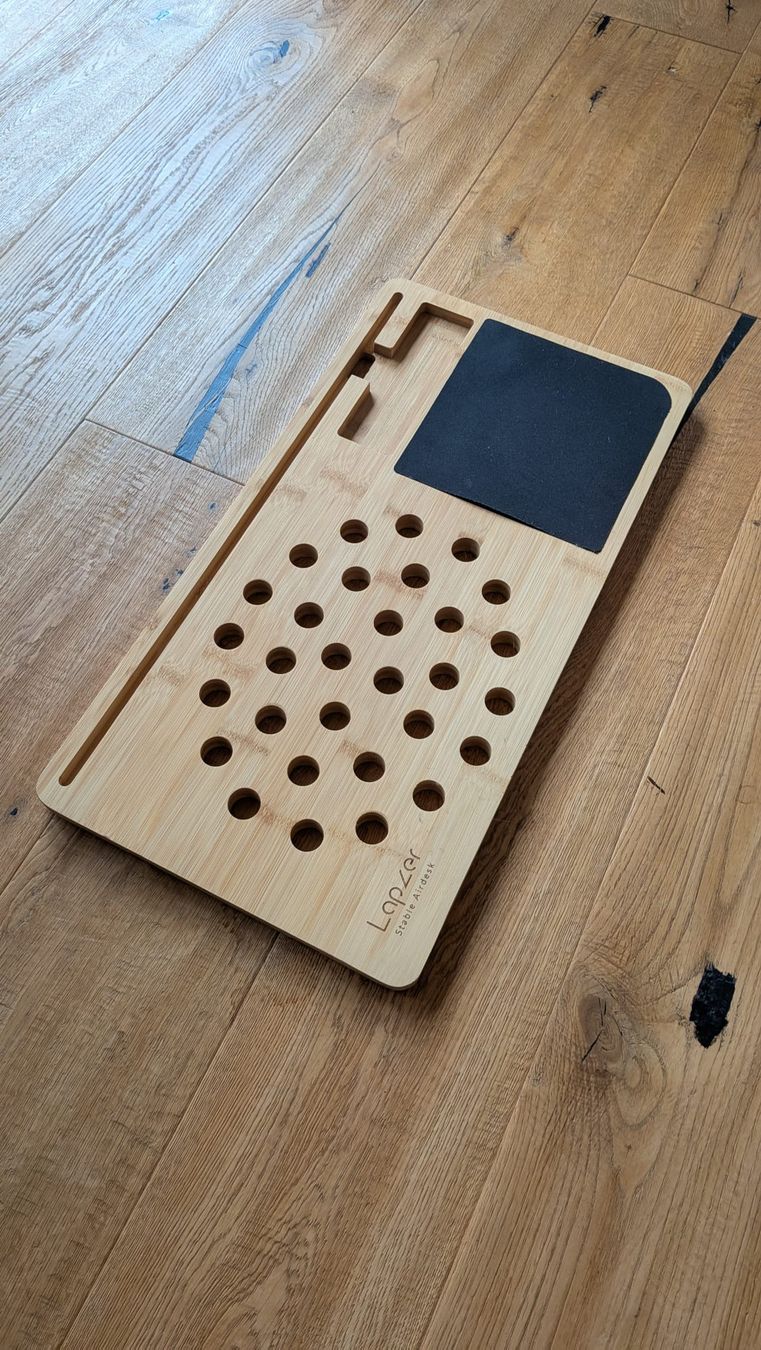 Schreibtische: Lapzer Air desk Bambus  – Gebraucht aus Flüelen von cel_m527 2