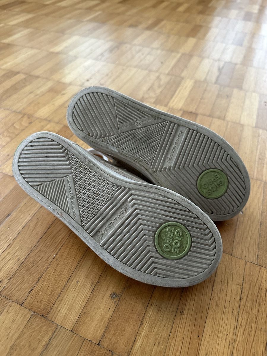 Scarpe per ragazzi: Freizeitschuh Kinder Gr.32 – Usato da Wettingen venduto da chatzegras 1