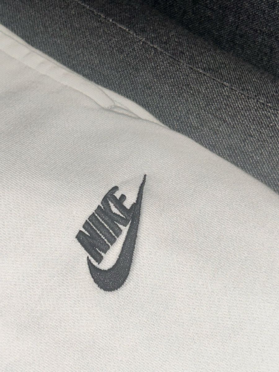 Nike Kleiderpakete: jogging Nike – Neu (gemäss Beschreibung) aus Choëx von nts_5y2m 4