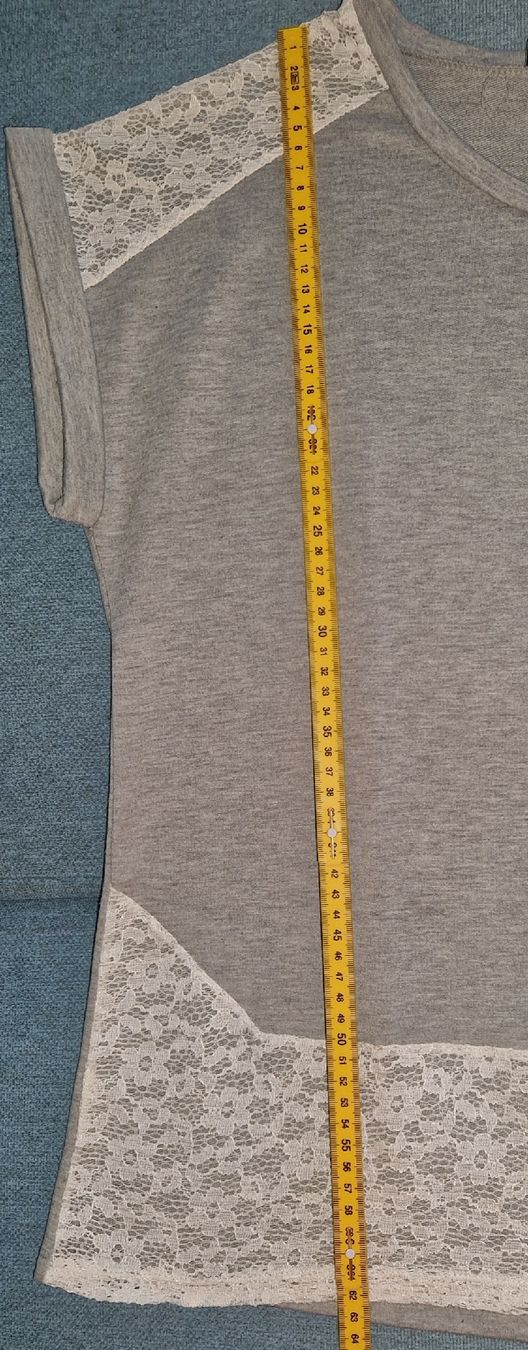 T-shirt: tshirt Grandeur M – Usato da Couvet venduto da Pioune 2