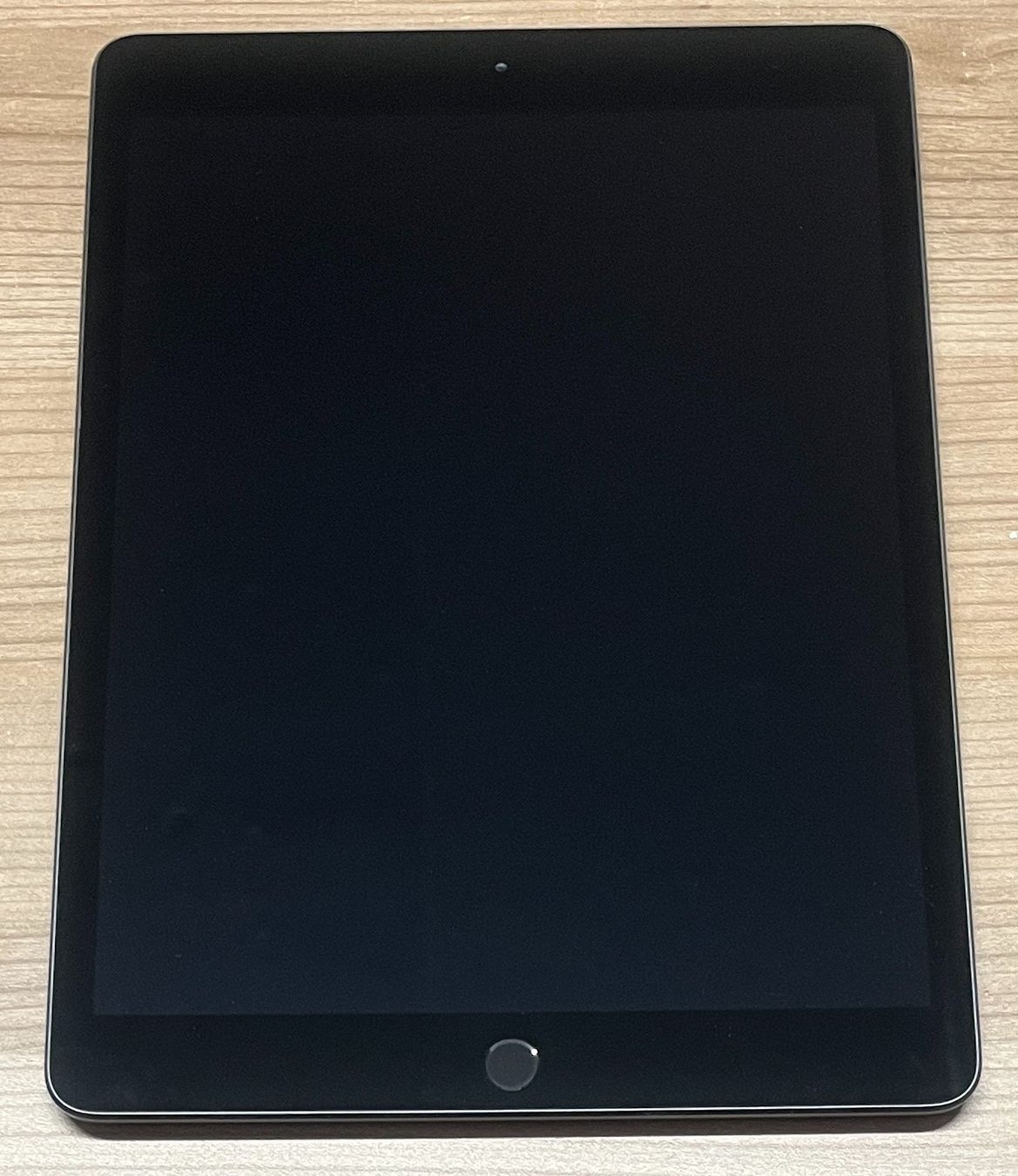 Apple Tablet PC: iPad A2270 (Nr.2) – Usato da Effingen venduto da meierto1 1