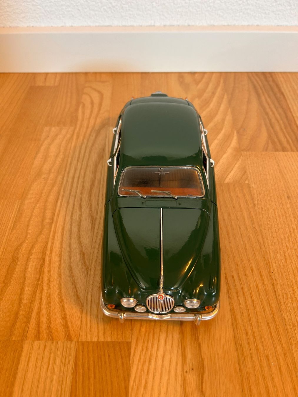 Maisto Modellautos: Jaguar Mark 2 - dunkelgrün - Maisto – Gebraucht aus Brüttisellen von ThommyK 2