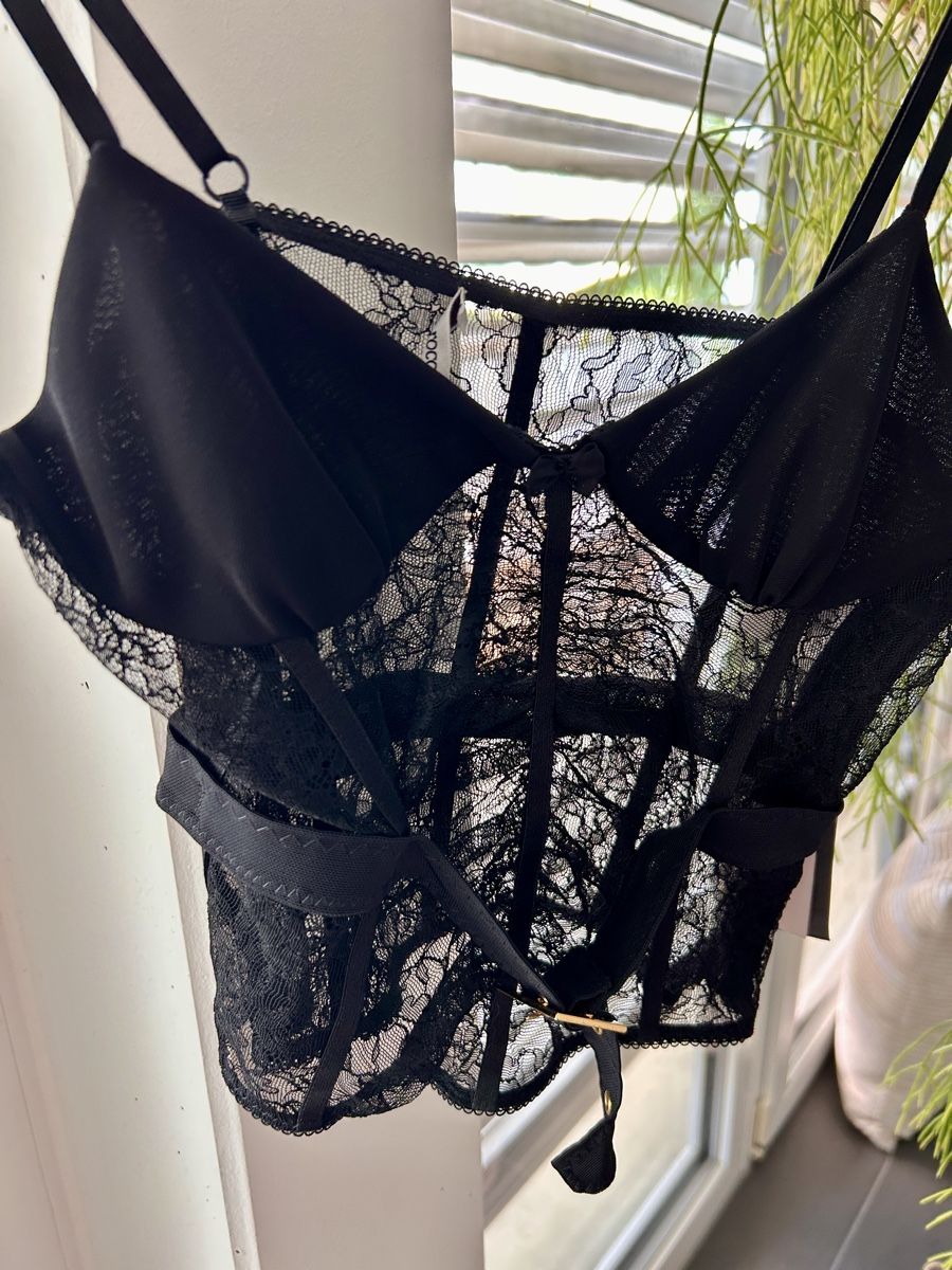 Top: Schwarzes Spitzen Bustier von roccobarocco Neu – Nuovo e nell'imballaggio originale da Egliswil venduto da anbe8 1