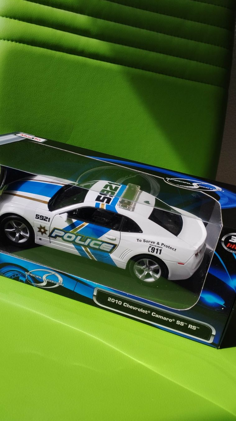 Chevrolet Modellautos: Chevrolet Camaro SS/RS 2010 – Neu und originalverpackt aus Chur von oriori 8