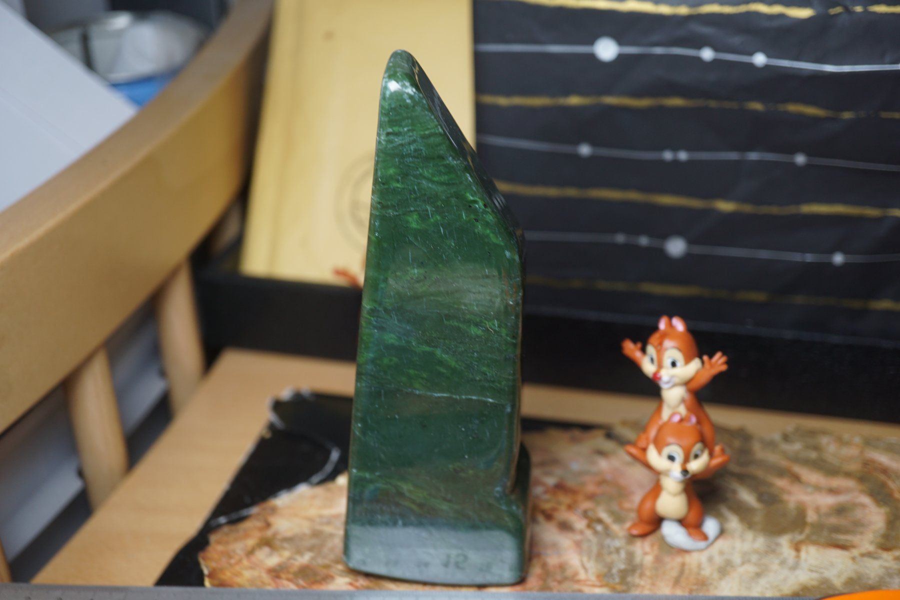 Minerali & Pietre curative: Nephrit  Jade Grosse Figur  16 cm x 5 cm – Nuovo e nell'imballaggio originale da Eschenbach SG venduto da topstone 6