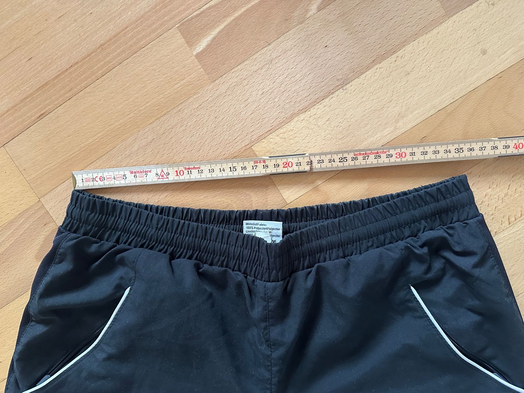 Pantaloni: Trainerhose Gpard – Usato da Liestal venduto da FlomiVivi 5