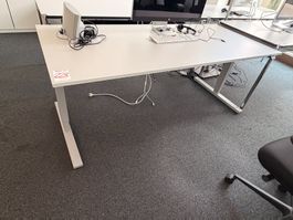 Tradingzone Bürotisch (Lot 223) 8304 Wallisellen