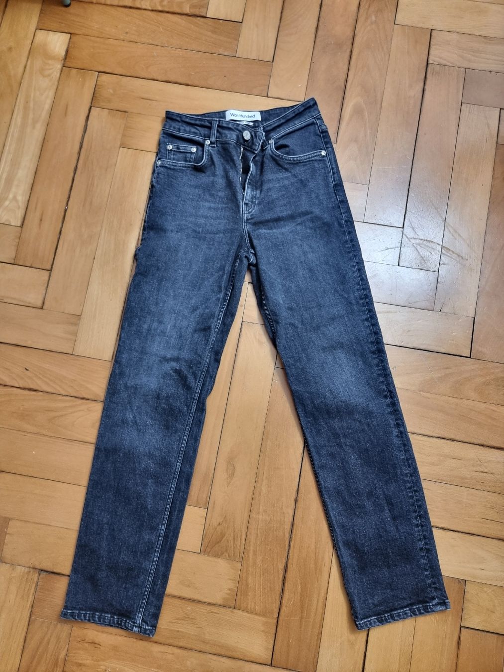 Jeans: Won Hundred Jeans 28/32 – Usato da Zürich venduto da NIxa
