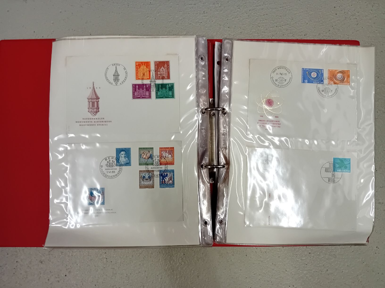 Album: Briefmarkenalbum mit verschiedenen Marken  – Nuovo (secondo la descrizione) da Lengnau AG venduto da pie_prp9 5