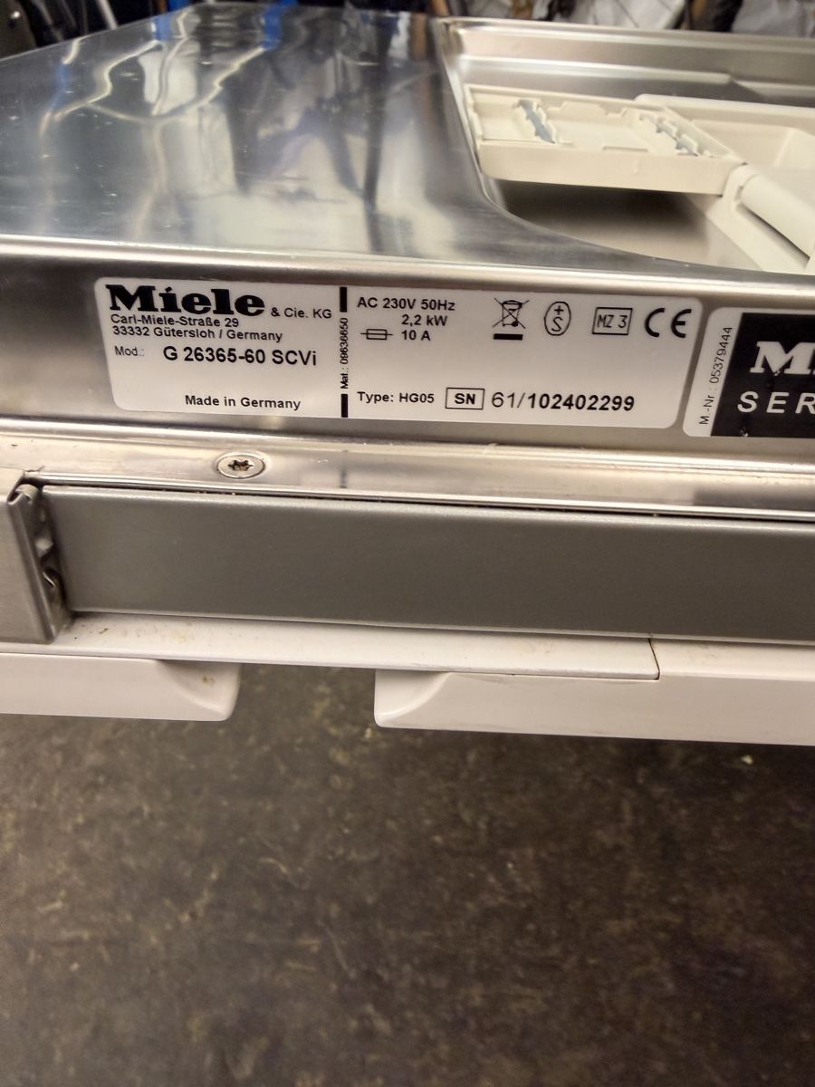 Lavastoviglie: Miele Geschirrspülmaschine – Usato da Pfaffhausen venduto da Popular 4