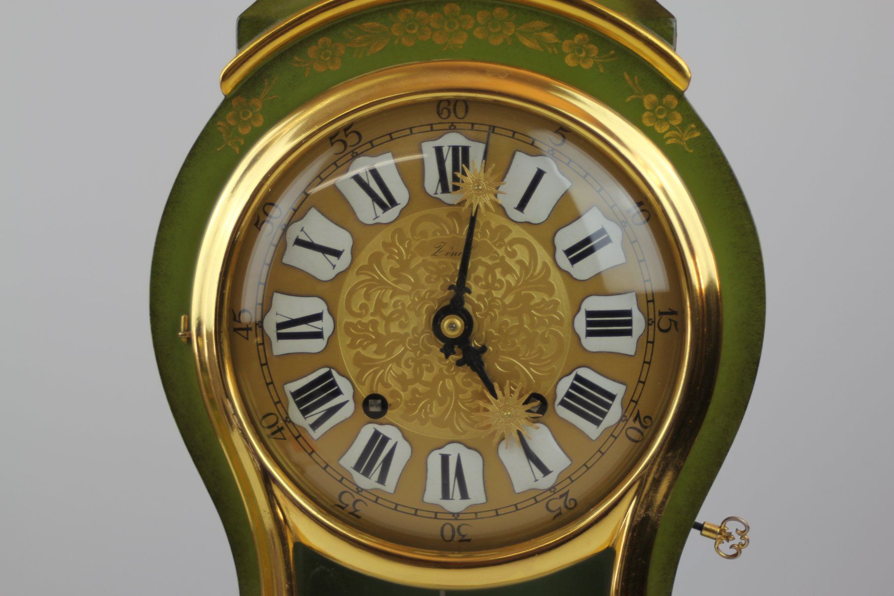 Zenith Neuenburger Pendule Grün Gold (Defekt) in Basel für CHF 41 – nur ...