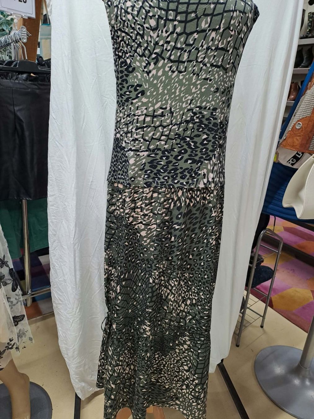 Marc Cain Kleider: Robe  Marc Cain Sports – Gebraucht aus La Chaux-de-Fonds von Emmaus2300CDF