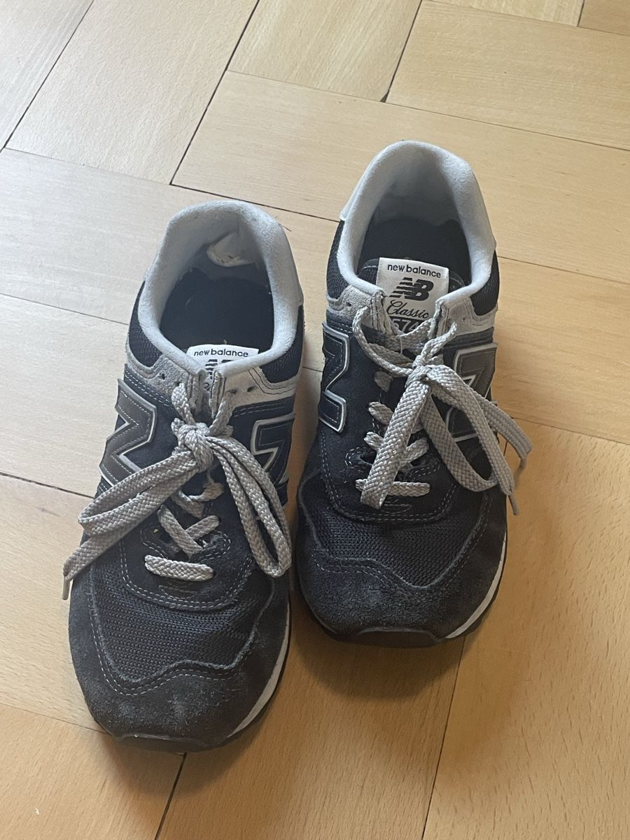 New Balance Scarpe da uomo: New Balance 574 navy-grau – Usato da Bern venduto da llina257 2