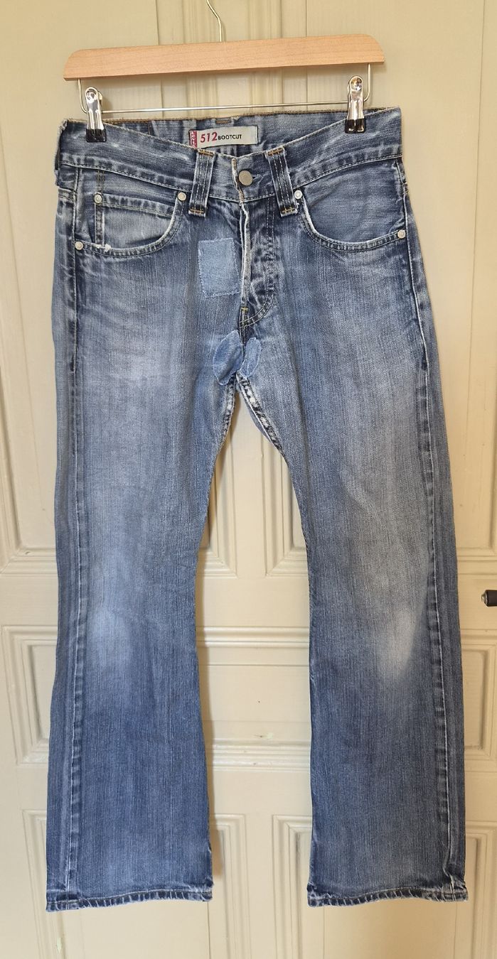 Levi's Jeans: Levi's 512 Vintage Bootcut 29x32 – Usato da La Chaux-de-Fonds venduto da VenexiaStevenson 1