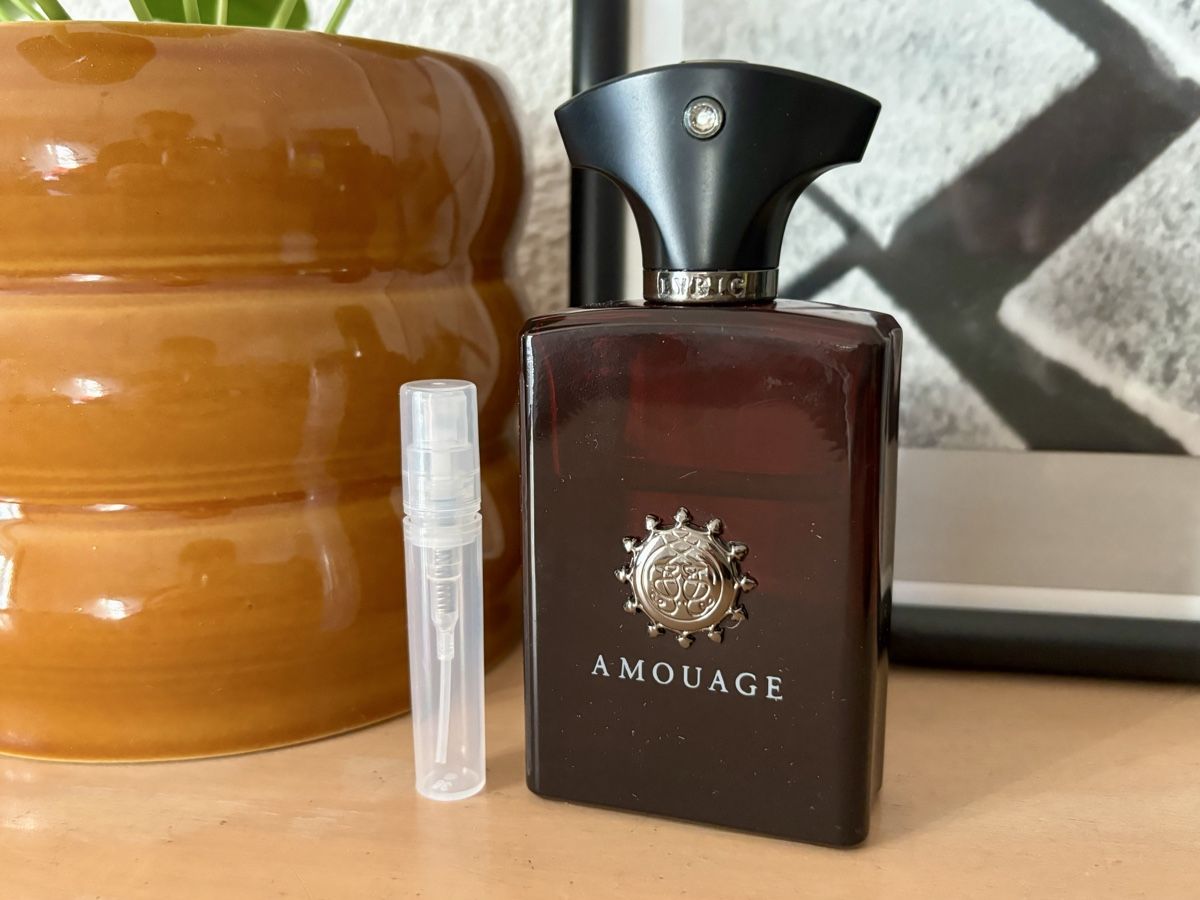 Amouage Profumi & Eau de Toilette: Amouage Lyric Man 1.5ml – Nuovo (secondo la descrizione) da Bern venduto da Nspc