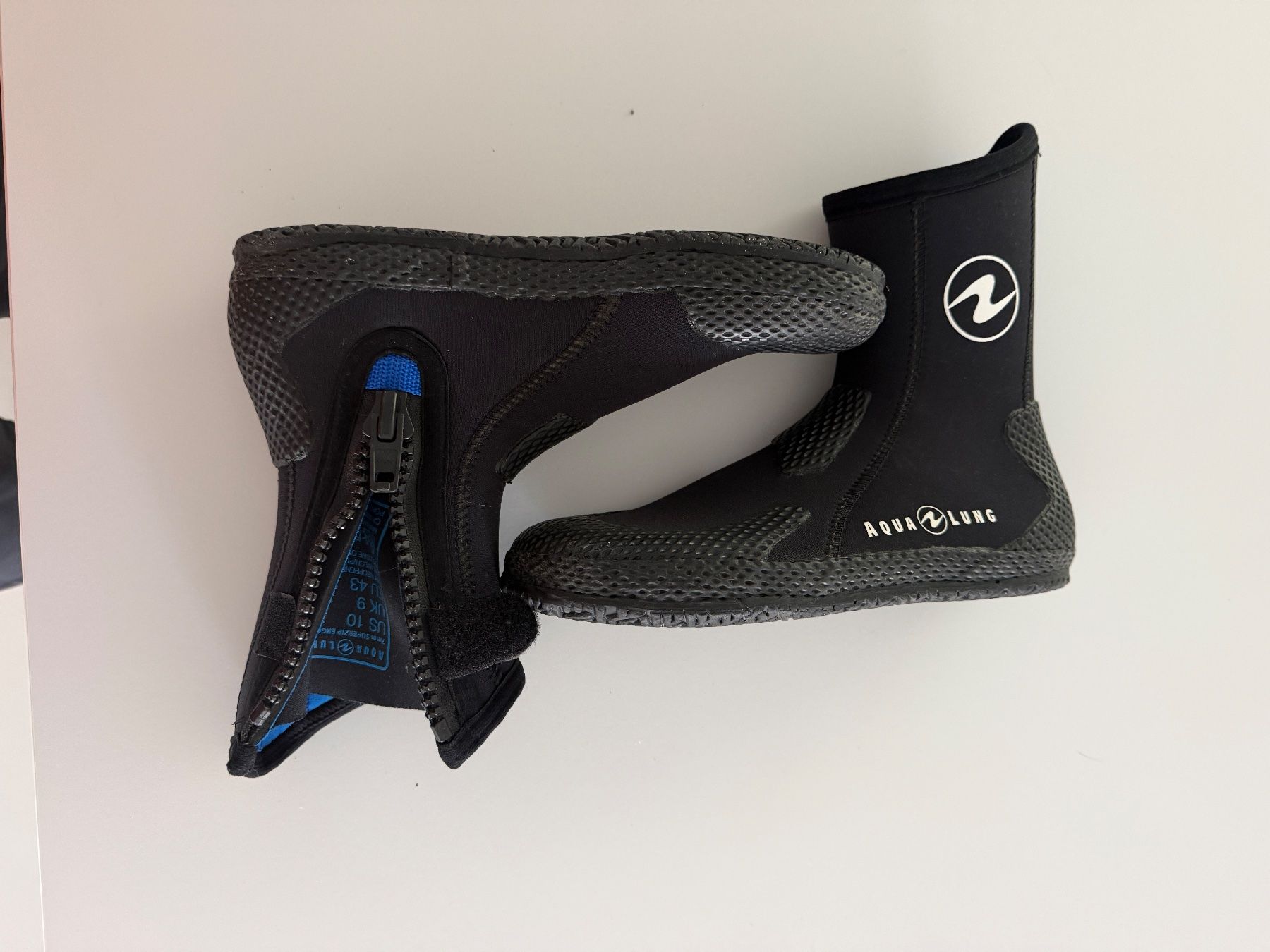 Combinaisons de plongée: Aqualung Neoprenschuhe 7mm neu – Neuf (Voir description) à Muttenz par leonhuber 1