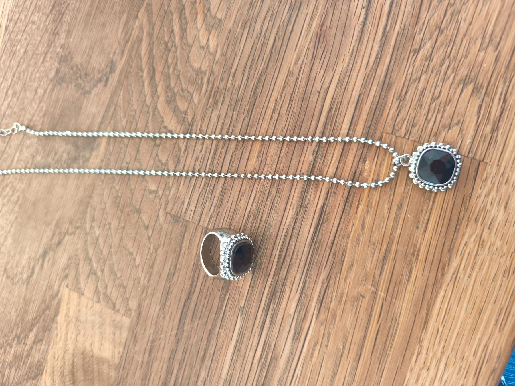 Autres bijoux: Modeschmuck Ring Gr. 52 + Kette – D'occasion à Gebenstorf par Genx74 1
