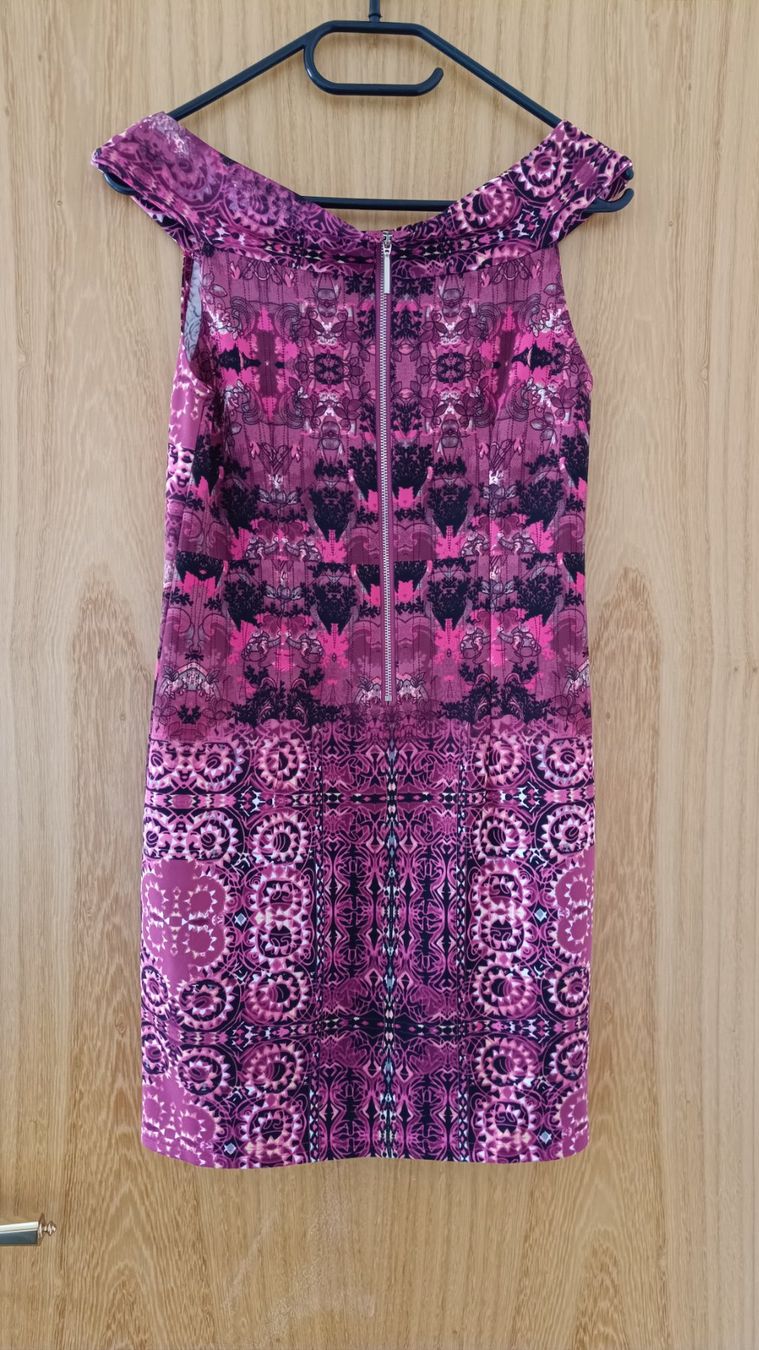 Robes: ROBE, TAILLE  S – Neuf (Voir description) à Sion par andreina52 1