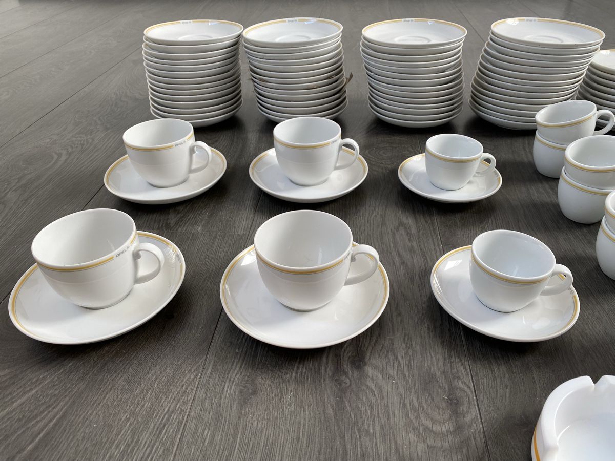 Set di piatti: Kaffeeservice von OPEL 115 Teile – Usato da Hägglingen venduto da Karin0802 8