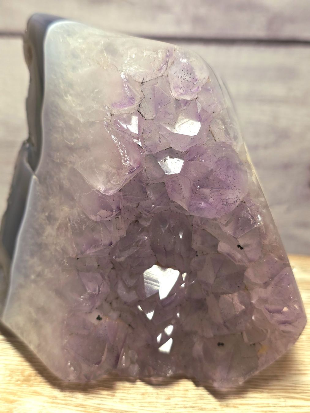 Minerali & Pietre curative: Schöne Achat-Amethyst Freiform 1.026kg – Nuovo e nell'imballaggio originale da Matzingen venduto da Shay_Crystalz 1