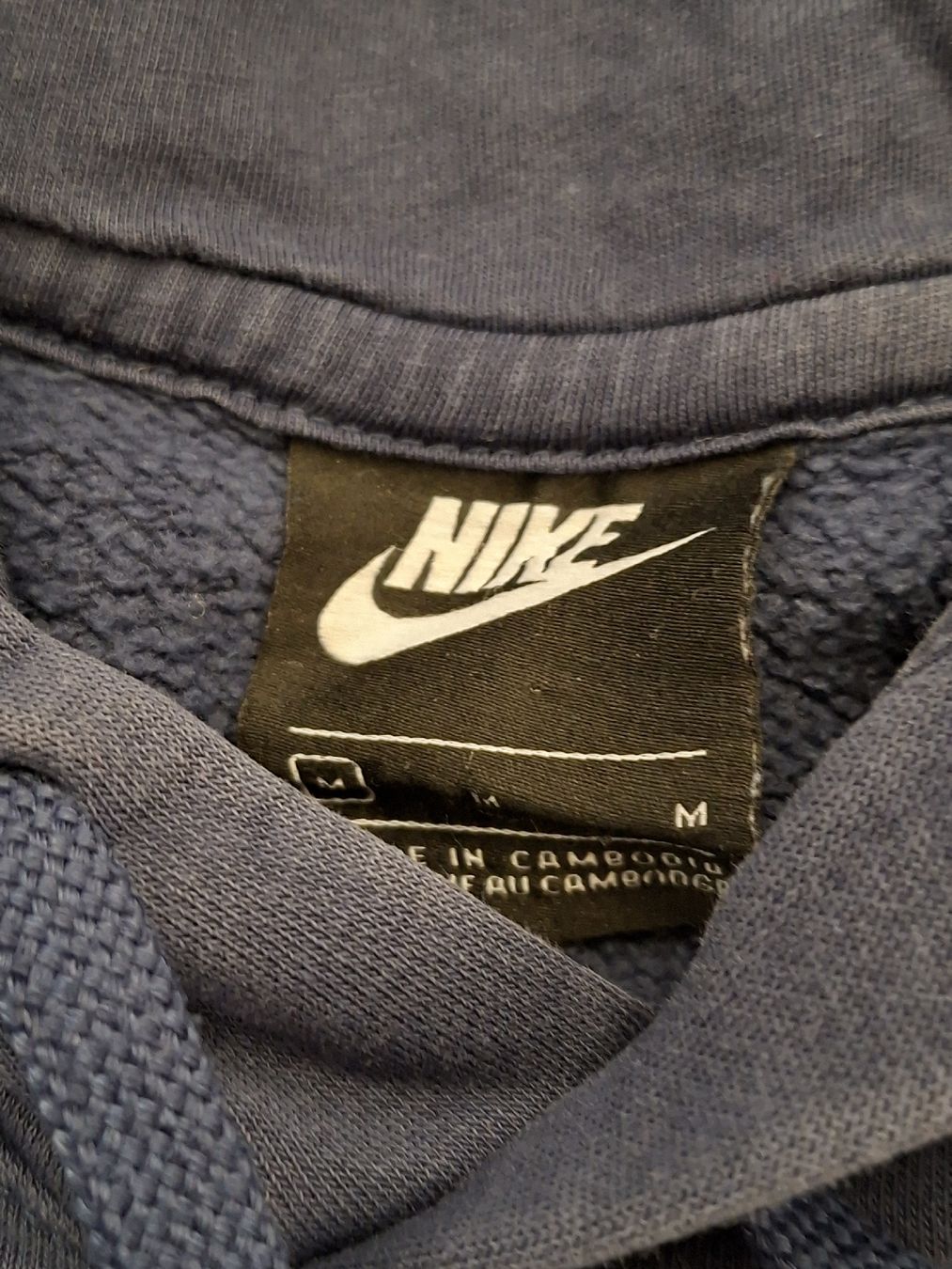 Nike Pulls & Sweat-shirts: Pull Nike bleu marine à capuche, taille M, – D'occasion à Renens VD par ser_j2fn 2