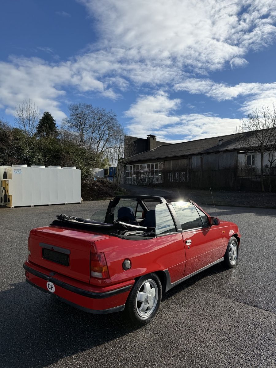 Opel Autos: Opel Kadett E Convertible red good condition – Gebraucht aus Châtelaine von nit_kh65 6